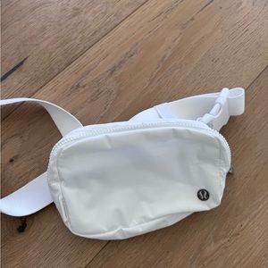 Lululemon crossbody